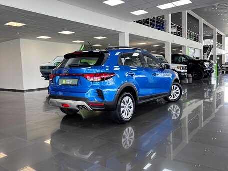 2020 Kia Rio X IV Рестайлинг, синий, 1575000 рублей, вид 2