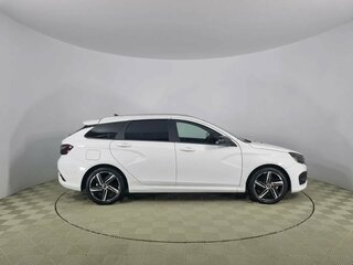 2024 Lada (ВАЗ) Vesta SW Sportline I Рестайлинг (NG), белый, 1699000 рублей, вид 4