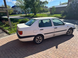 1994 Volkswagen Vento, белый, 111000 рублей, вид 5