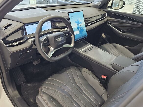 2026 Geely Preface I, белый - вид 18