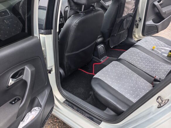 2013 Volkswagen Polo V, серебристый, 630000 рублей - вид 15