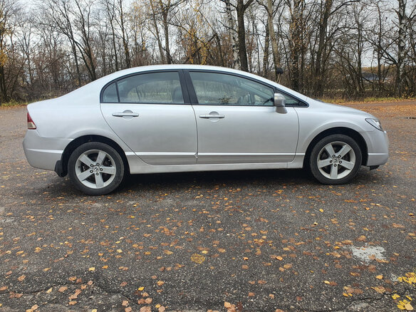 2008 Honda Civic VIII, серебристый, 800000 рублей - вид 6