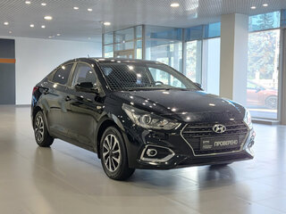 2017 Hyundai Solaris II, чёрный, 990000 рублей, вид 3