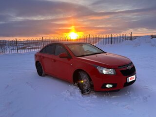 2011 Chevrolet Cruze I, красный, 550000 рублей, вид 1