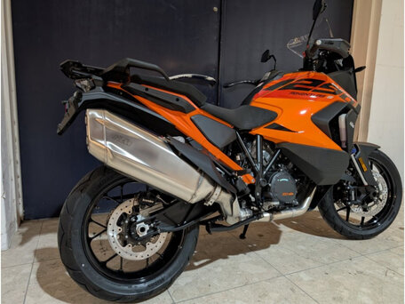 2023 KTM 1290 Super Adventure S, оранжевый, 1900000 рублей, вид 4