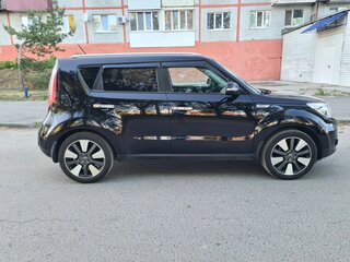 2017 Kia Soul II Рестайлинг, чёрный, 1470000 рублей, вид 2