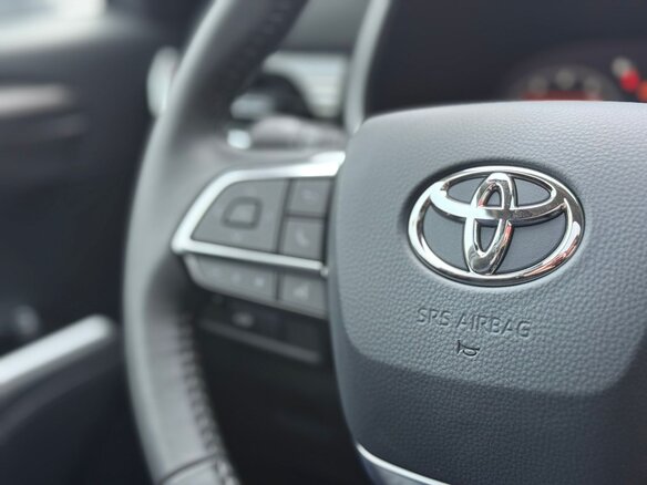 2025 Toyota Highlander IV (XU70), белый, 5550000 рублей - вид 16