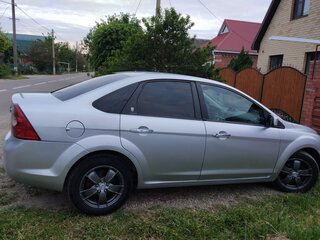 2008 Ford Focus II Рестайлинг, серебристый, 520000 рублей, вид 4