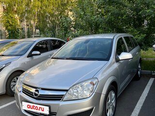 2009 Opel Astra H Рестайлинг, серебристый, 750000 рублей, вид 1