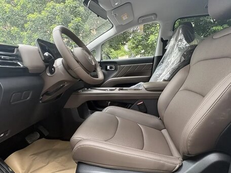 2026 Wuling Starlight 730, бежевый, 2550000 рублей, вид 5
