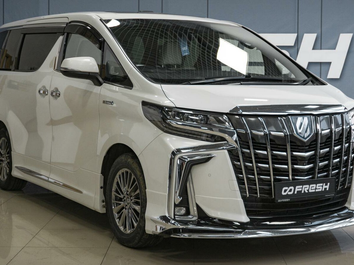 Открыть фотографии: Toyota Alphard III Рестайлинг