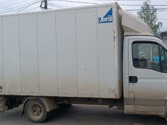 2013 Iveco Daily, белый, 900000 рублей - вид 2