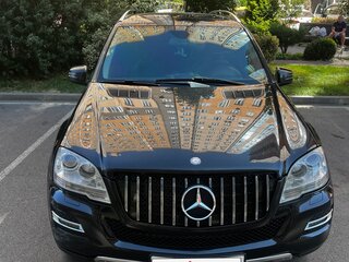2010 Mercedes-Benz M-Класс 350 II (W164) Рестайлинг, чёрный, 1700000 рублей, вид 2