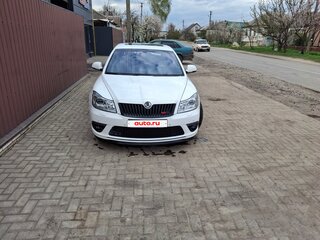 2011 Skoda Octavia RS II Рестайлинг, белый, 1400000 рублей, вид 3