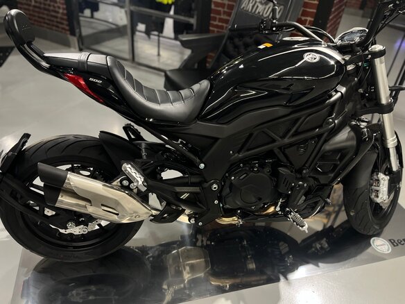 2025 Benelli 502 C, чёрный, 550000 рублей - вид 3
