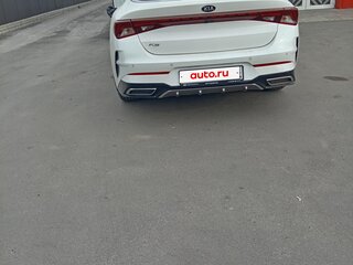 2020 Kia K5 III, белый, 2250000 рублей, вид 4