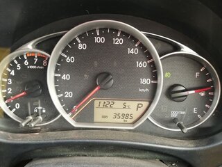 2015 Toyota Ractis II, красный, 950000 рублей, вид 5