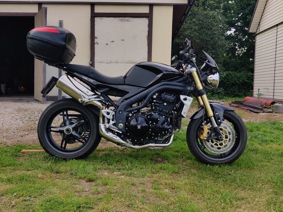 2007 Triumph Speed Triple, чёрный, 507000 рублей - вид 4