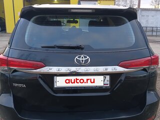 2020 Toyota Fortuner II Рестайлинг, чёрный, 4050000 рублей, вид 2