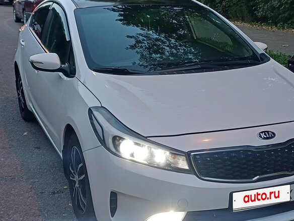 2019 Kia Cerato III Рестайлинг (Classic), белый, 1550000 рублей - вид 5