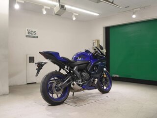 2023 Yamaha YZF-R7, синий, 700000 рублей, вид 4