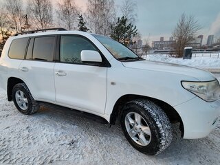 2010 Toyota Land Cruiser 200 Series, белый, 3000000 рублей, вид 2