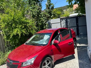 2010 Chevrolet Cruze I, красный, 900000 рублей, вид 1