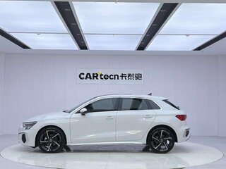 2022 Audi A3 Sportback 35 TFSI IV (8Y), белый, 2050000 рублей, вид 4