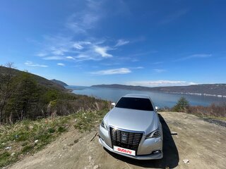 2017 Toyota Crown XIV (S210) Рестайлинг, серебристый, 2650000 рублей, вид 1