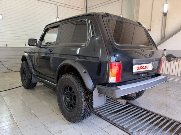 2005 Lada (ВАЗ) 2121 (4x4) I Рестайлинг, чёрный, 750000 рублей - вид 5