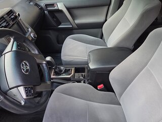 2013 Toyota Land Cruiser Prado 150 Series, белый, 2830000 рублей, вид 2