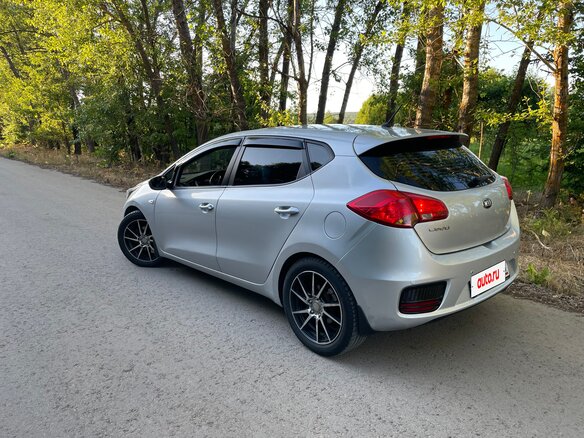 2016 Kia Ceed II Рестайлинг, серебристый, 1149000 рублей - вид 5