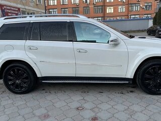 2010 Mercedes-Benz GL-Класс 500 I (X164) Рестайлинг, белый, 1600000 рублей, вид 3