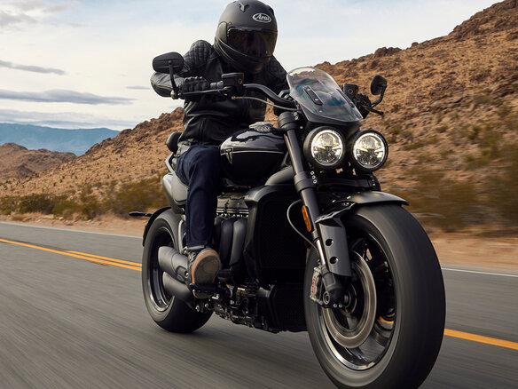 2026 Triumph Rocket 3, чёрный, 3990000 рублей - вид 15
