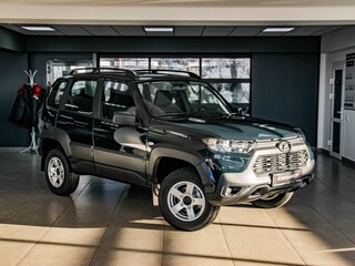 2025 Lada (ВАЗ) Niva Travel I, зелёный, 1492000 рублей, вид 1