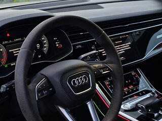 2018 Audi Q8 55 TFSI I (4M), серый, 5500000 рублей, вид 2