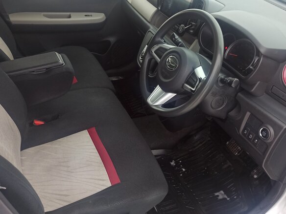 2018 Daihatsu Boon III, серебристый - вид 12