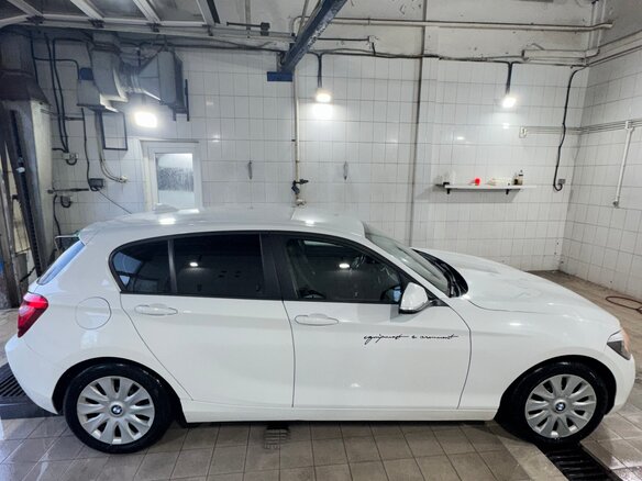 2013 BMW 1 серии 116i II (F20/F21), белый, 920000 рублей - вид 2