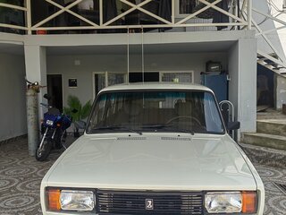 1999 Lada (ВАЗ) 2104 4-speed, белый, 380000 рублей, вид 1