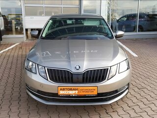 2018 Skoda Octavia III (A7) Рестайлинг, бежевый, 1640000 рублей, вид 2