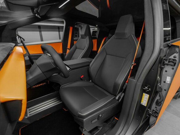2024 Tesla Cybertruck Cyberbeast, оранжевый, 18500000 рублей - вид 17