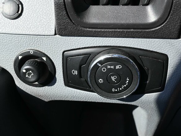 2015 Ford Transit, белый, 1649000 рублей - вид 8
