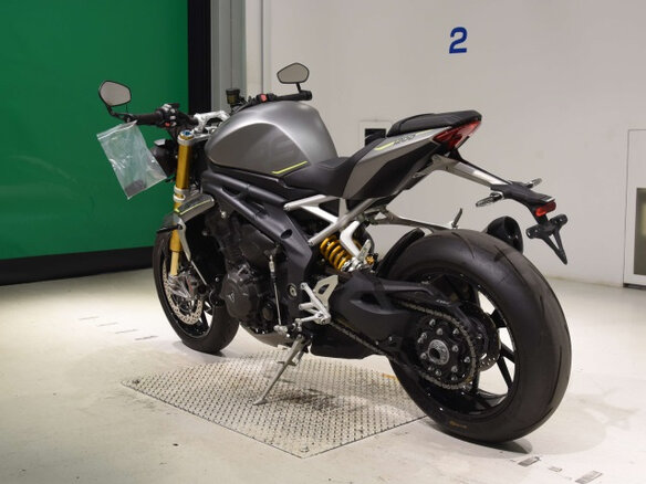 2021 Triumph Speed Twin, серый, 1300000 рублей - вид 5