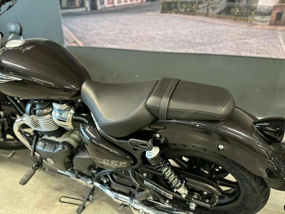 2025 Royal Enfield Super Meteor, чёрный, 755000 рублей - вид 12