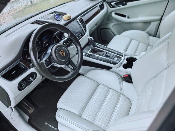 2017 Porsche Macan GTS I, чёрный - вид 2