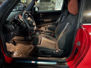 2021 Mini Hatch Cooper S III (F55/F56) Рестайлинг 2, красный, 4700000 рублей, вид 4