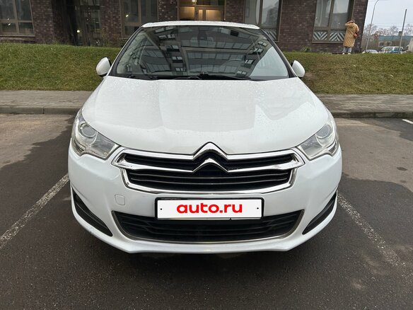 2015 Citroen C4 II, белый - вид 1