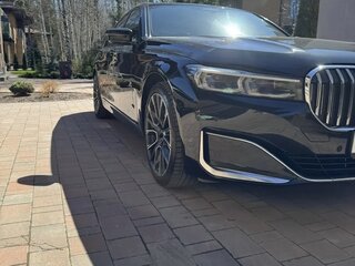 2020 BMW 7 серии 740d xDrive VI (G11/G12) Рестайлинг, чёрный, 4300000 рублей, вид 5