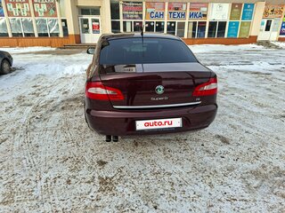 2008 Skoda Superb II, пурпурный, 1050000 рублей, вид 4