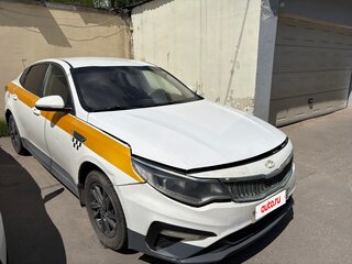 2019 Kia Optima IV Рестайлинг, белый, 950000 рублей, вид 2